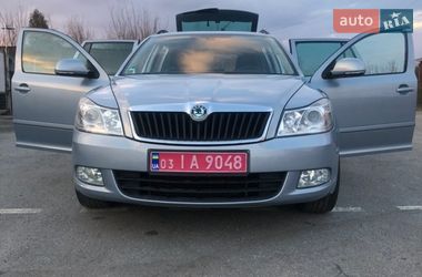 Универсал Skoda Octavia 2010 в Глухове