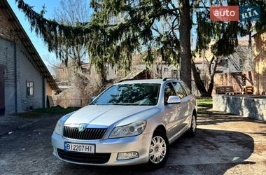 Універсал Skoda Octavia 2009 в Ромнах
