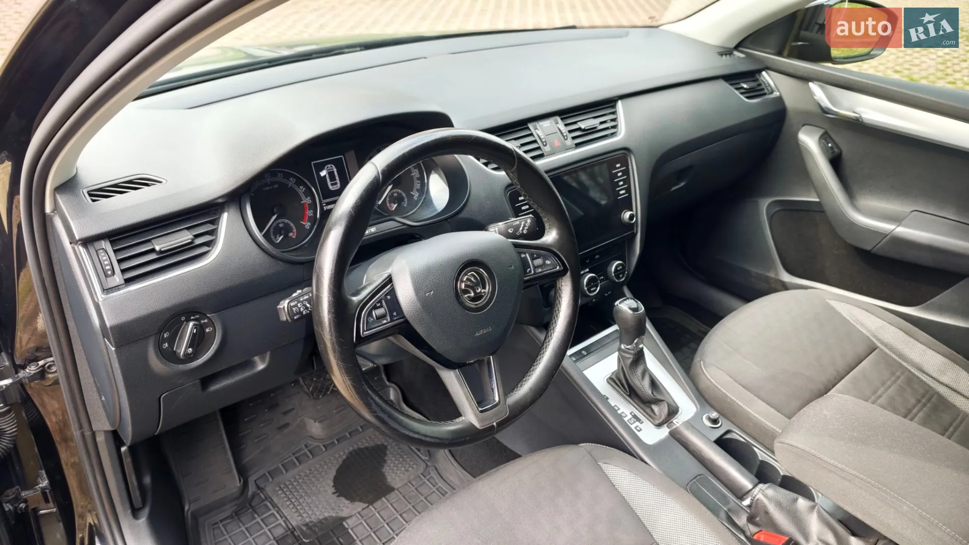 2017 Skoda Octavia - мініатюра 32