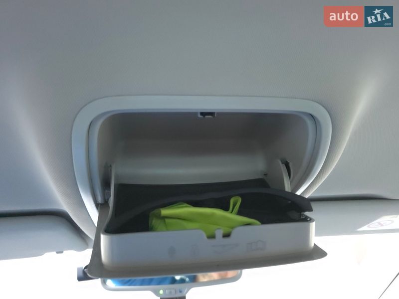 Універсал Skoda Octavia 2014 в Звягелі