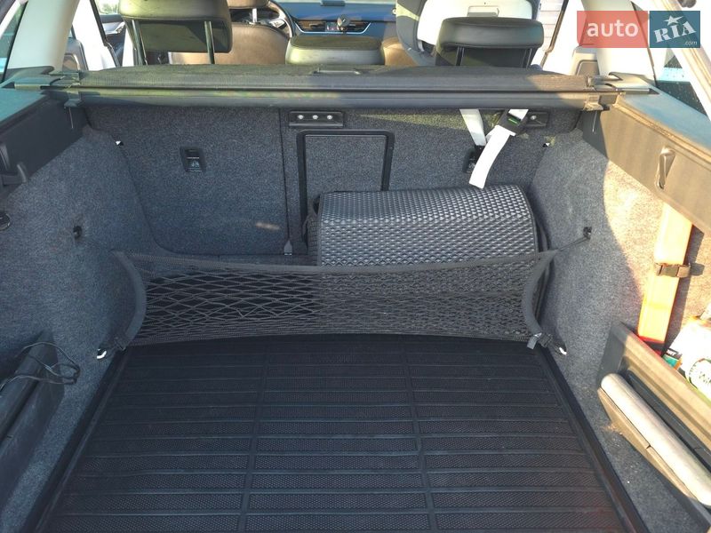 Універсал Skoda Octavia 2014 в Звягелі