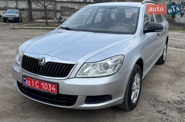 Універсал Skoda Octavia 2009 в Сумах