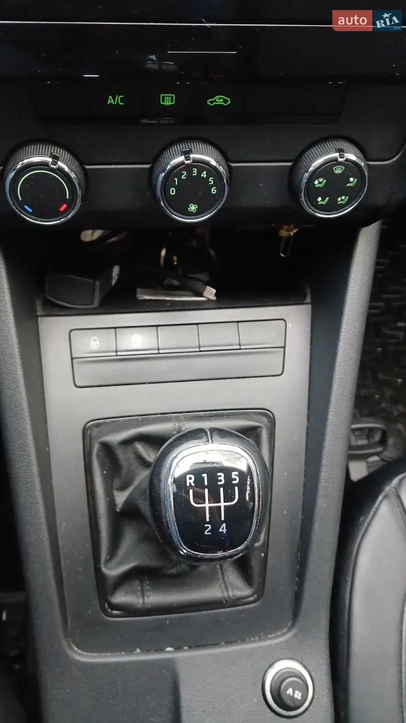 2019 Skoda Octavia - мініатюра 24