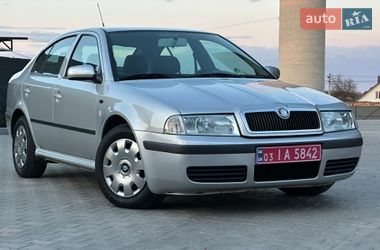 Лифтбек Skoda Octavia 2002 в Дубно