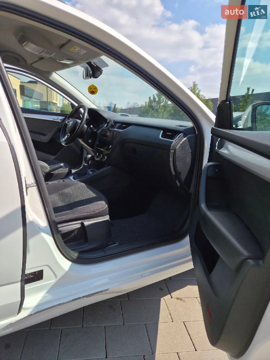 2019 Skoda Octavia - мініатюра 12