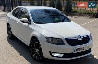 Лифтбек Skoda Octavia 2015 в Кривом Роге