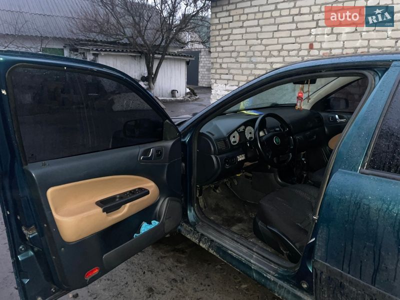 Ліфтбек Skoda Octavia 1999 в Маневичах