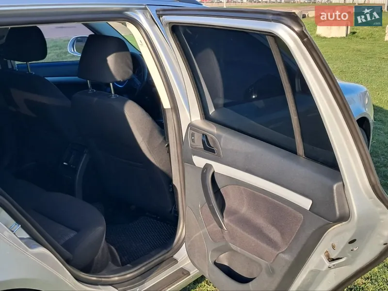 Skoda Octavia 2010 VIN TMBHT61Z3A2118124 фото оголошення 6 з 59