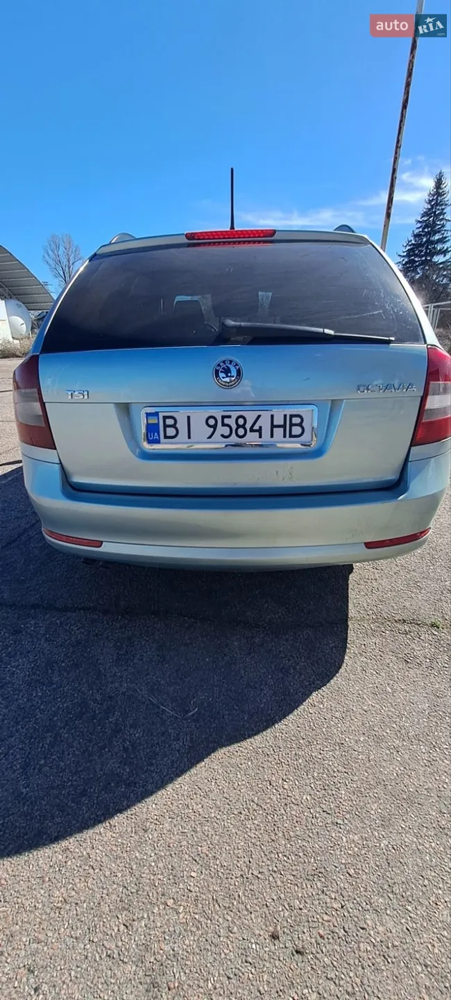 2011 Skoda Octavia - мініатюра 8