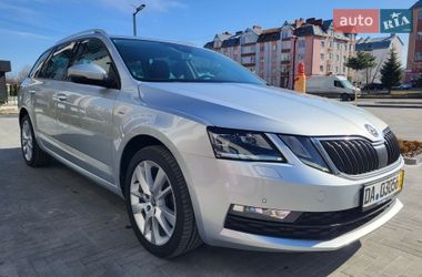 Універсал Skoda Octavia 2017 в Долині