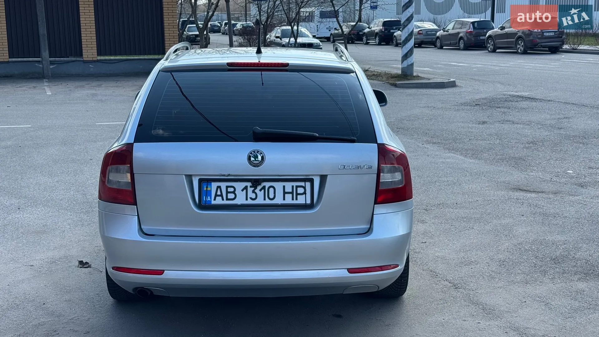 2010 Skoda Octavia - мініатюра 8