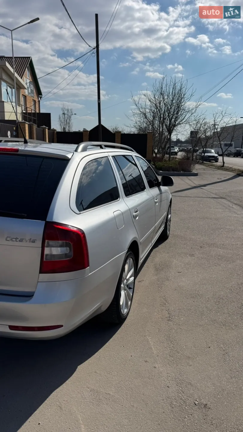 2010 Skoda Octavia - мініатюра 19