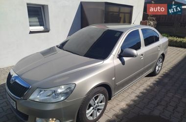 Ліфтбек Skoda Octavia 2009 в Ужгороді