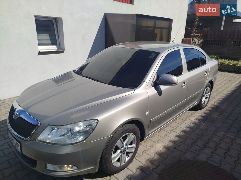Ліфтбек Skoda Octavia 2009 в Ужгороді