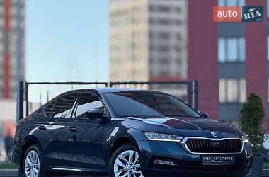 Ліфтбек Skoda Octavia 2021 в Києві