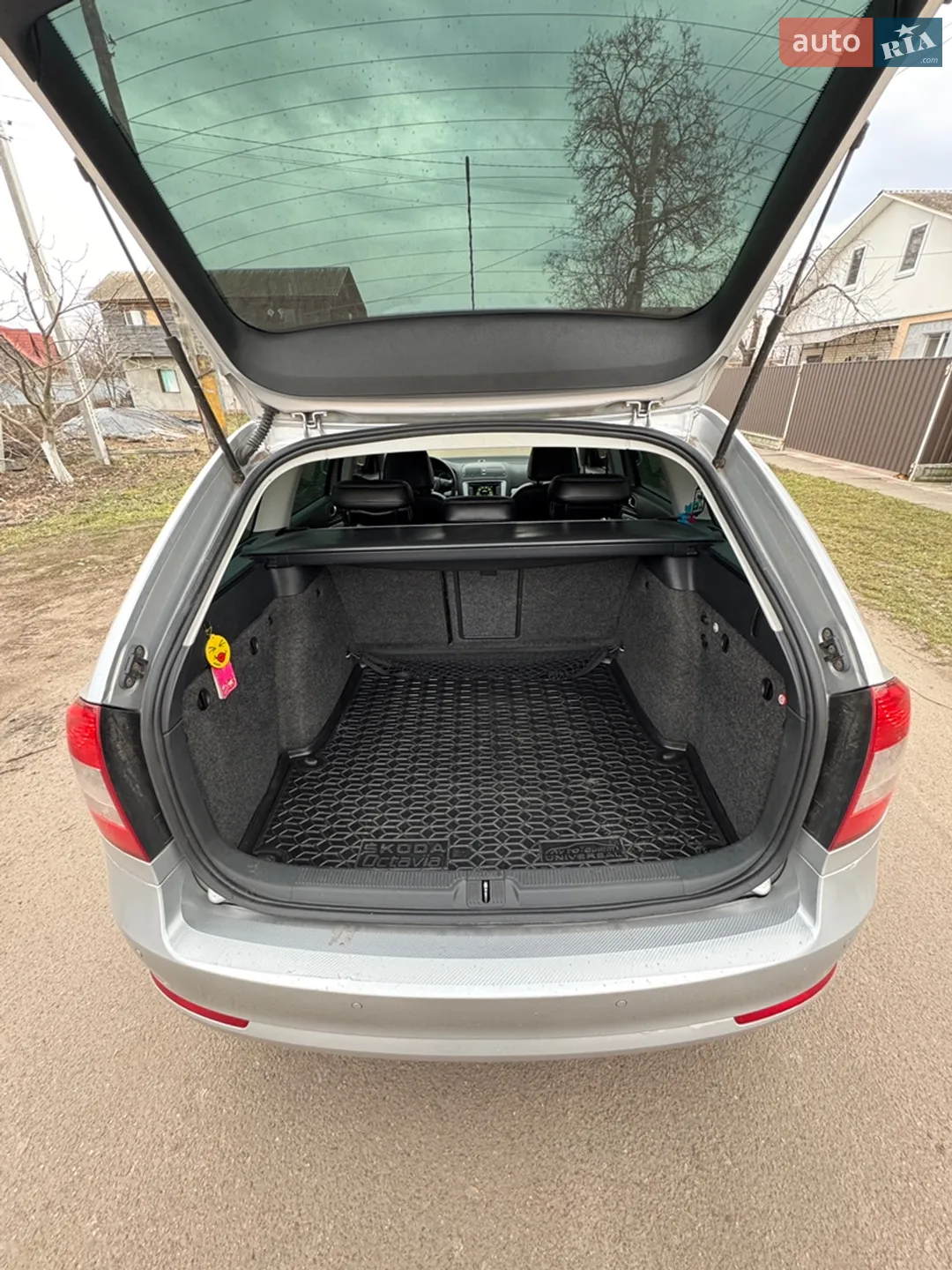 2010 Skoda Octavia - мініатюра 10