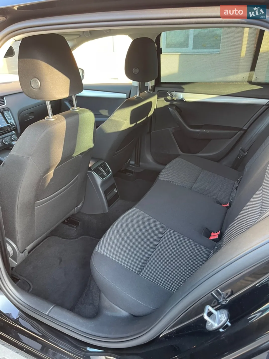 2015 Skoda Octavia - мініатюра 18