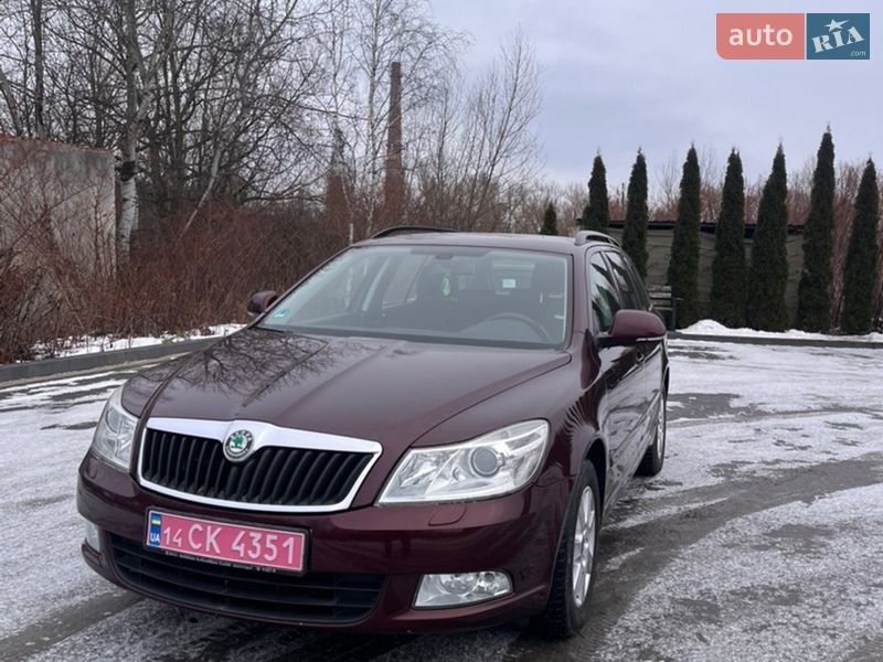 Універсал Skoda Octavia 2009 в Надвірній
