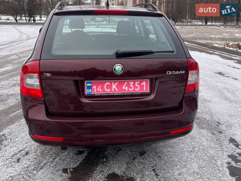 Універсал Skoda Octavia 2009 в Надвірній