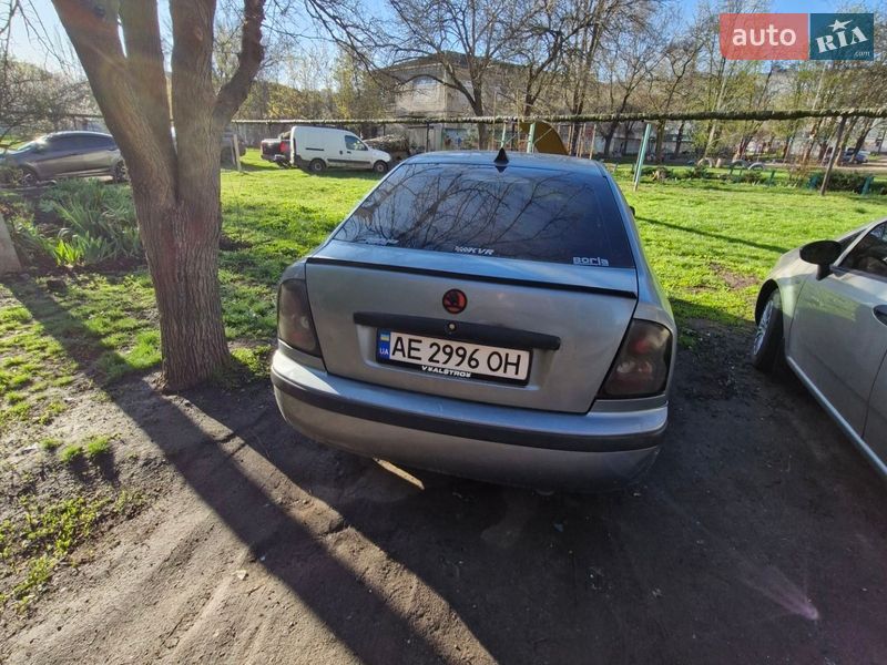 Ліфтбек Skoda Octavia 2005 в Павлограді