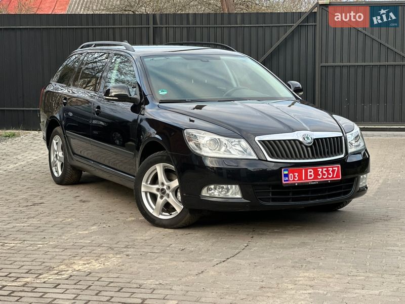 Універсал Skoda Octavia 2012 в Сарнах