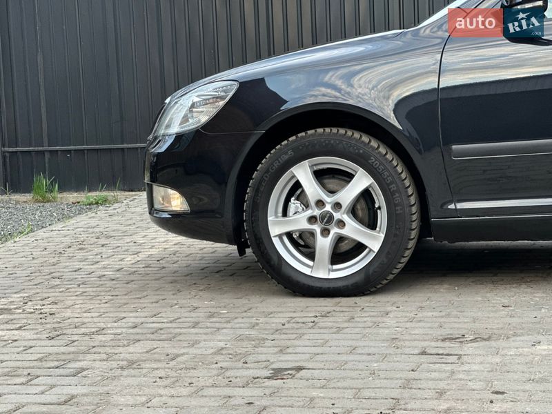 Універсал Skoda Octavia 2012 в Сарнах
