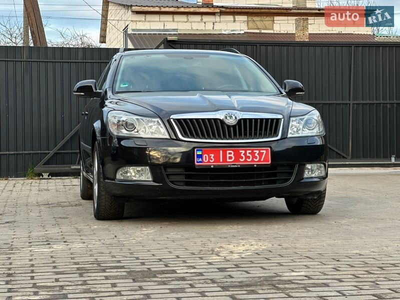 Універсал Skoda Octavia 2012 в Сарнах
