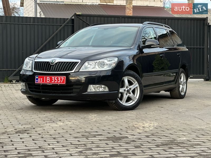Універсал Skoda Octavia 2012 в Сарнах