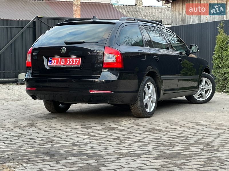 Універсал Skoda Octavia 2012 в Сарнах