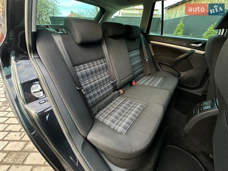 Універсал Skoda Octavia 2012 в Сарнах