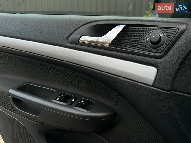 Універсал Skoda Octavia 2012 в Сарнах