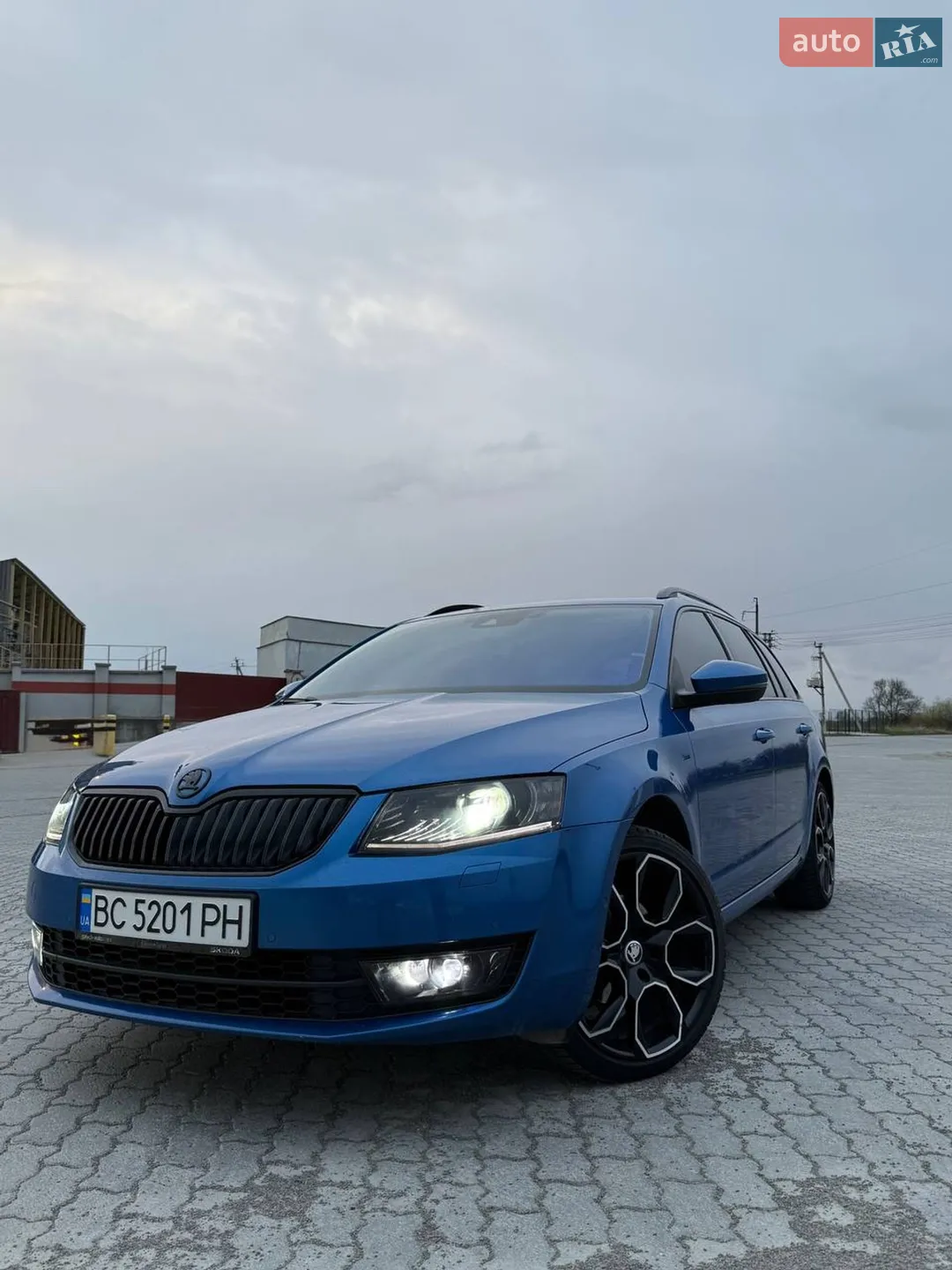 2015 Skoda Octavia - фото 1