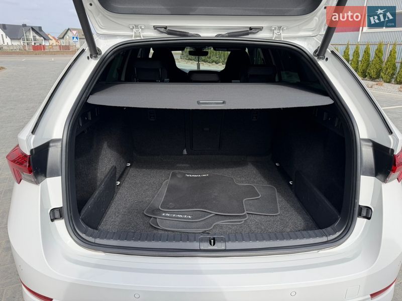 Універсал Skoda Octavia 2021 в Луцьку