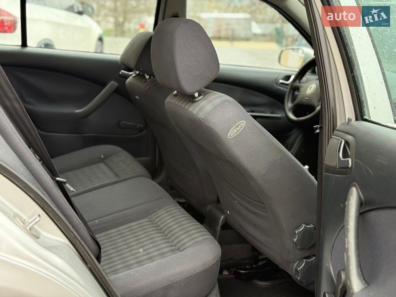 Універсал Skoda Octavia 2005 в Тернополі