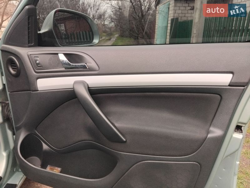 Універсал Skoda Octavia 2010 в Первомайську