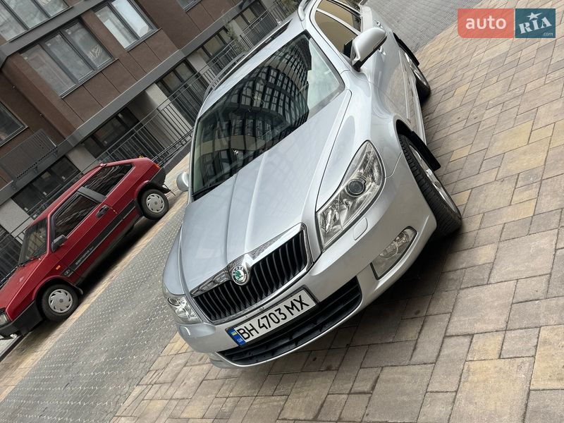 Універсал Skoda Octavia 2010 в Одесі