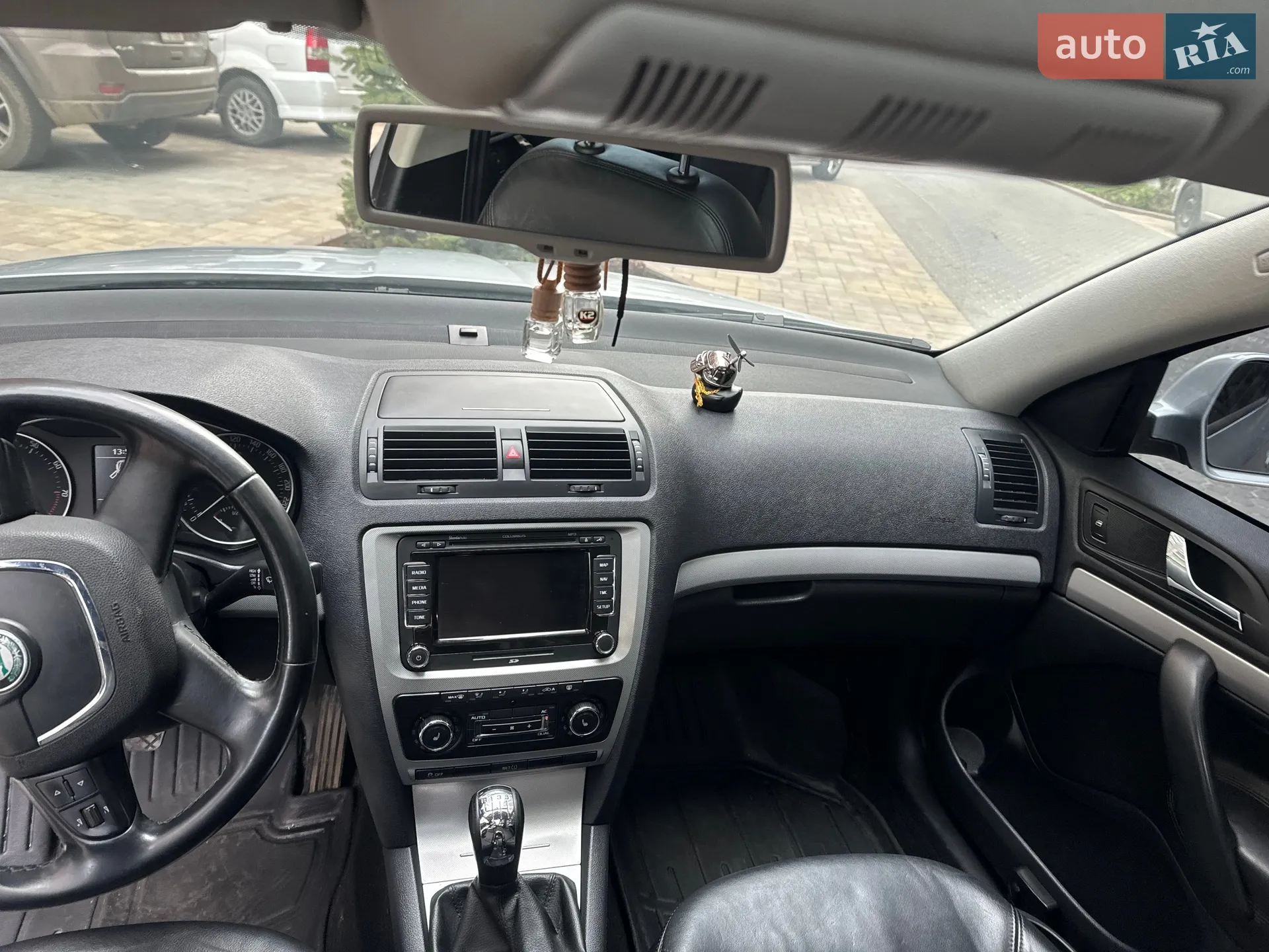 2010 Skoda Octavia - мініатюра 9