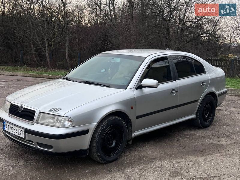 Лифтбек Skoda Octavia 2000 в Черновцах