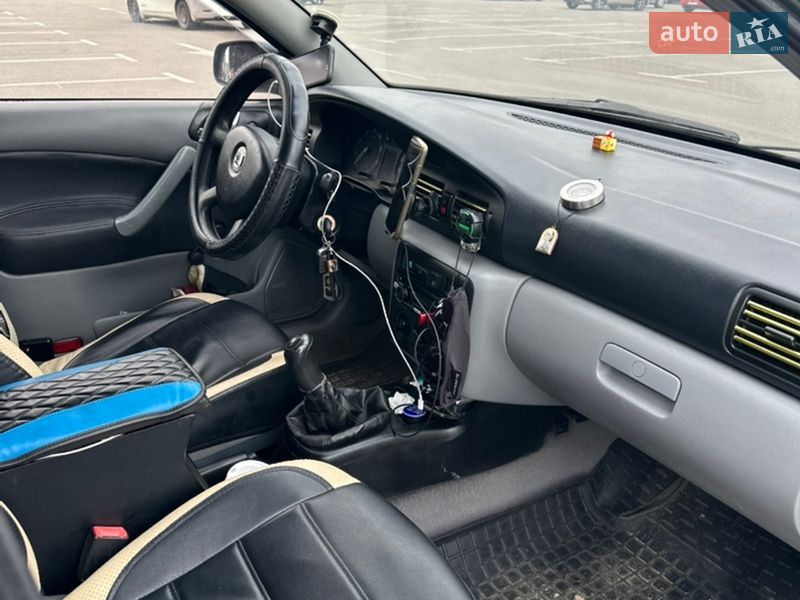 Лифтбек Skoda Octavia 2004 в Киеве