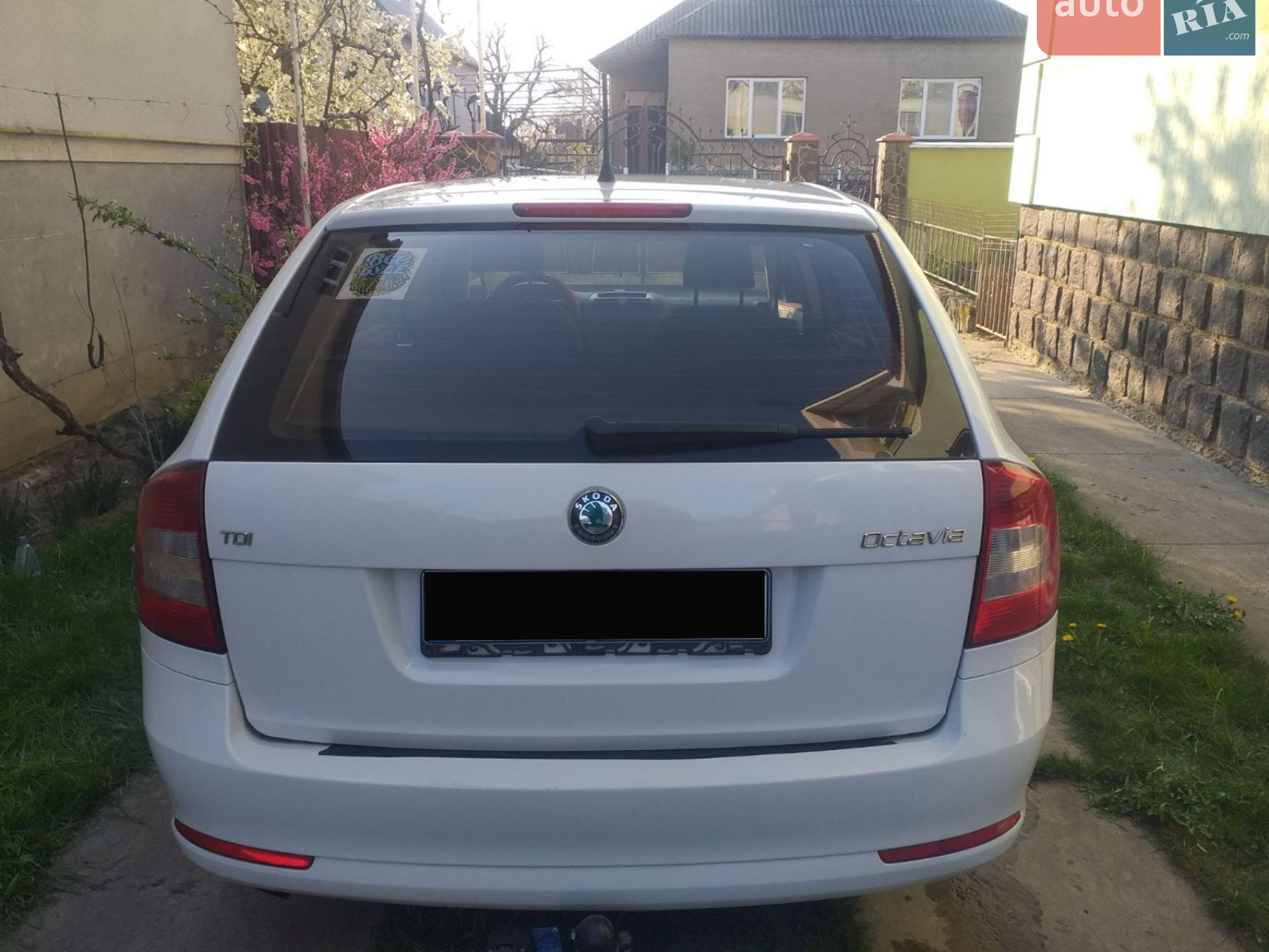 2011 Skoda Octavia - мініатюра 2
