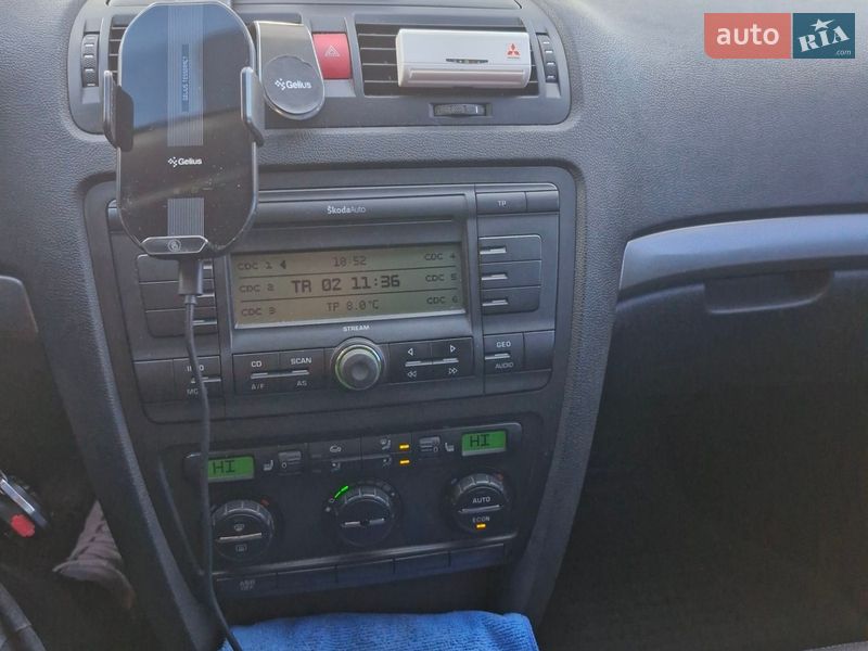 Ліфтбек Skoda Octavia 2004 в Рівному