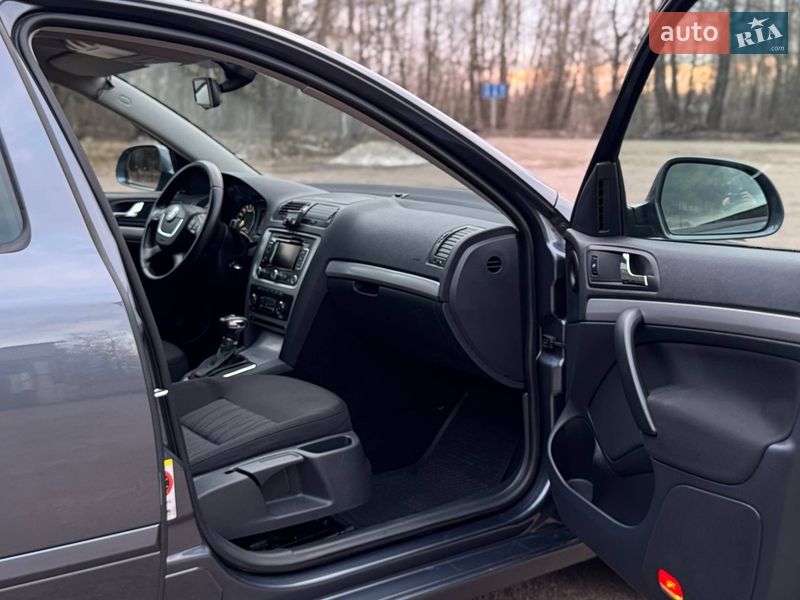 Универсал Skoda Octavia 2011 в Бердичеве фото 24 Универсал Skoda Octavia 2011 в Бердичеве