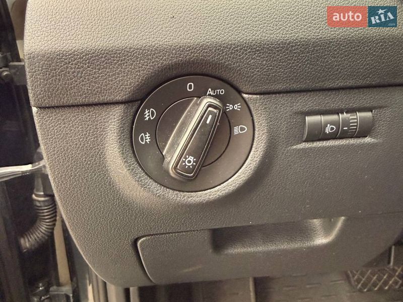 Універсал Skoda Octavia 2016 в Києві фото 17 Універсал Skoda Octavia 2016 в Києві