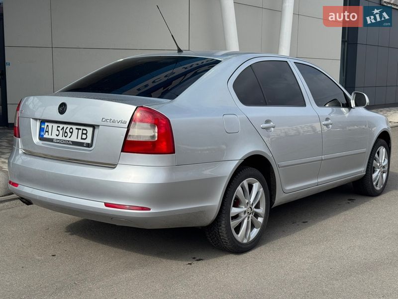 Ліфтбек Skoda Octavia 2009 в Києві