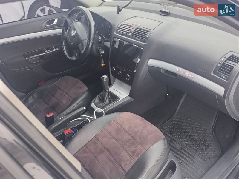 Ліфтбек Skoda Octavia 2009 в Мурованому фото 9 Ліфтбек Skoda Octavia 2009 в Мурованому