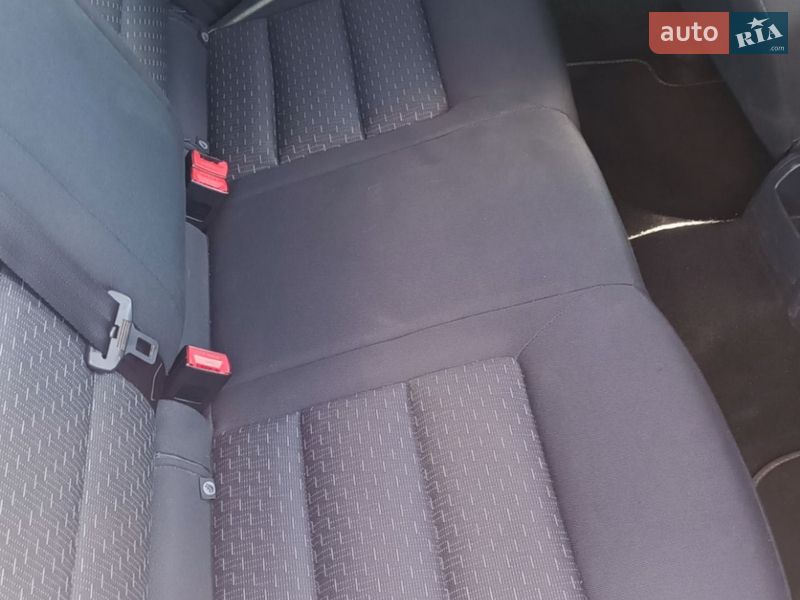 Универсал Skoda Octavia 2012 в Киеве фото 4 Универсал Skoda Octavia 2012 в Киеве