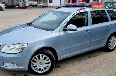 Універсал Skoda Octavia 2009 в Дніпрі