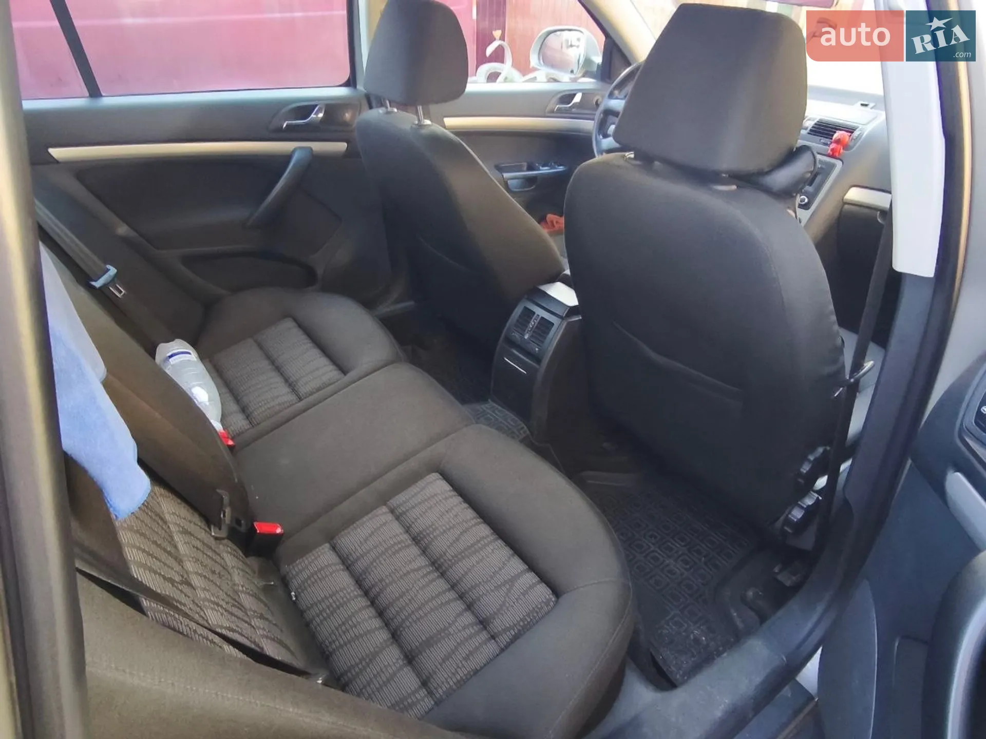2010 Skoda Octavia - мініатюра 7