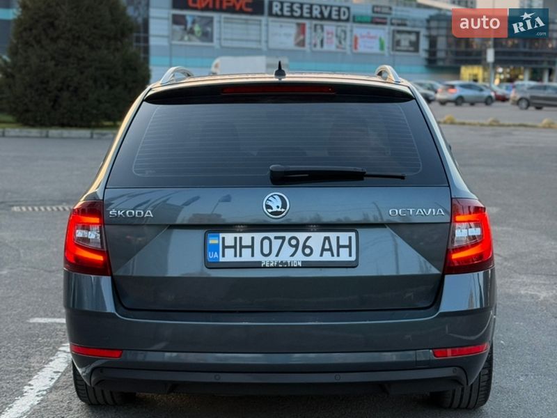 Универсал Skoda Octavia 2017 в Одессе