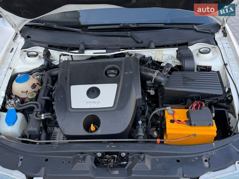 Лифтбек Skoda Octavia 2010 в Днепре